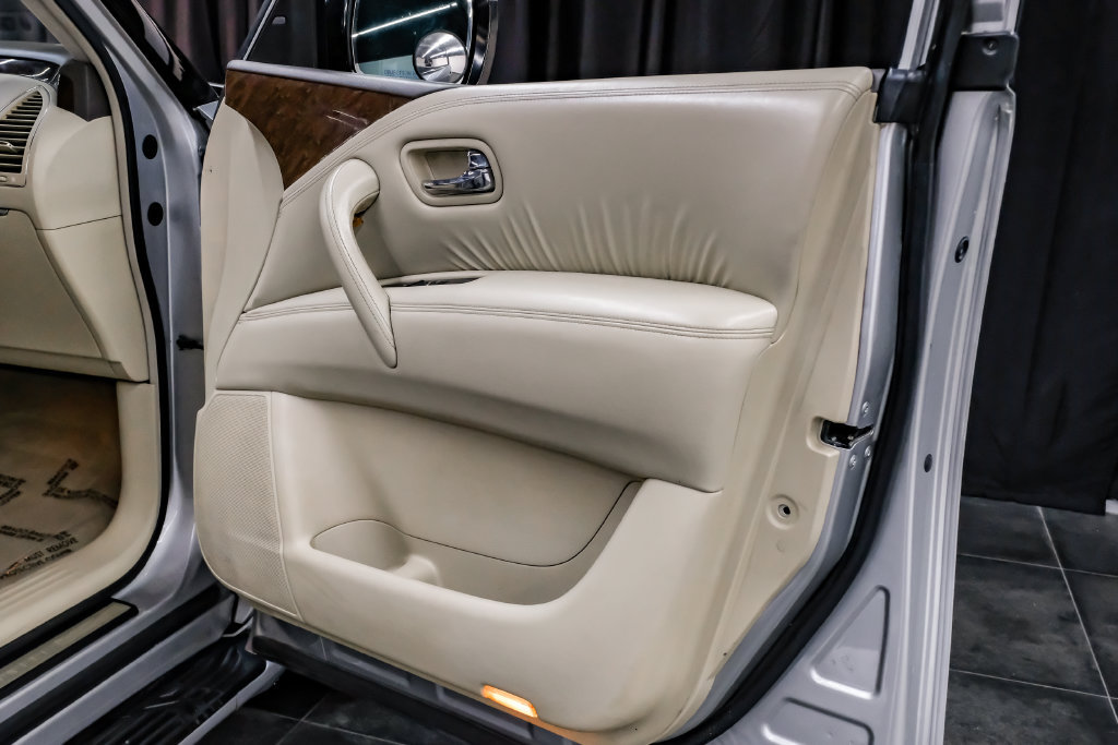 Used 2016 INFINITI QX80 2WD w/ Driver's Assistance Package image 58