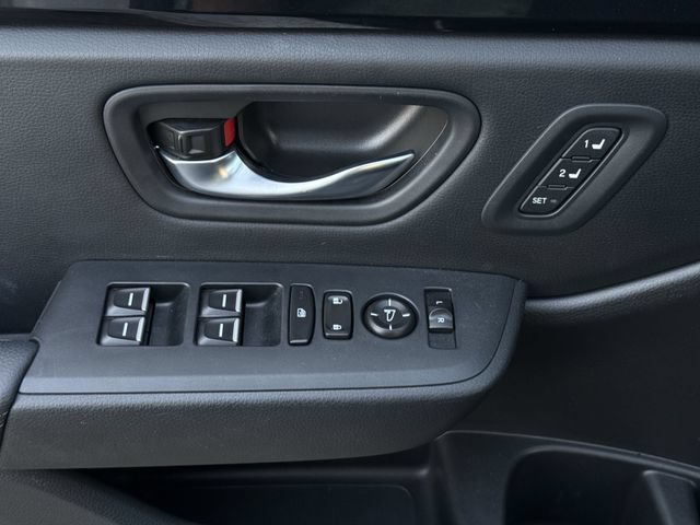 Used 2025 Honda Pilot Touring image 24