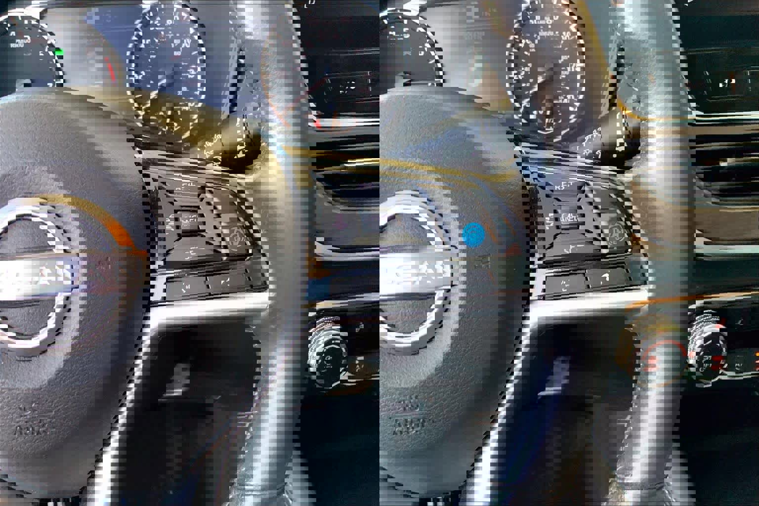 Used 2024 Nissan Altima 2.5 SV w/ SV Premium Package image 25