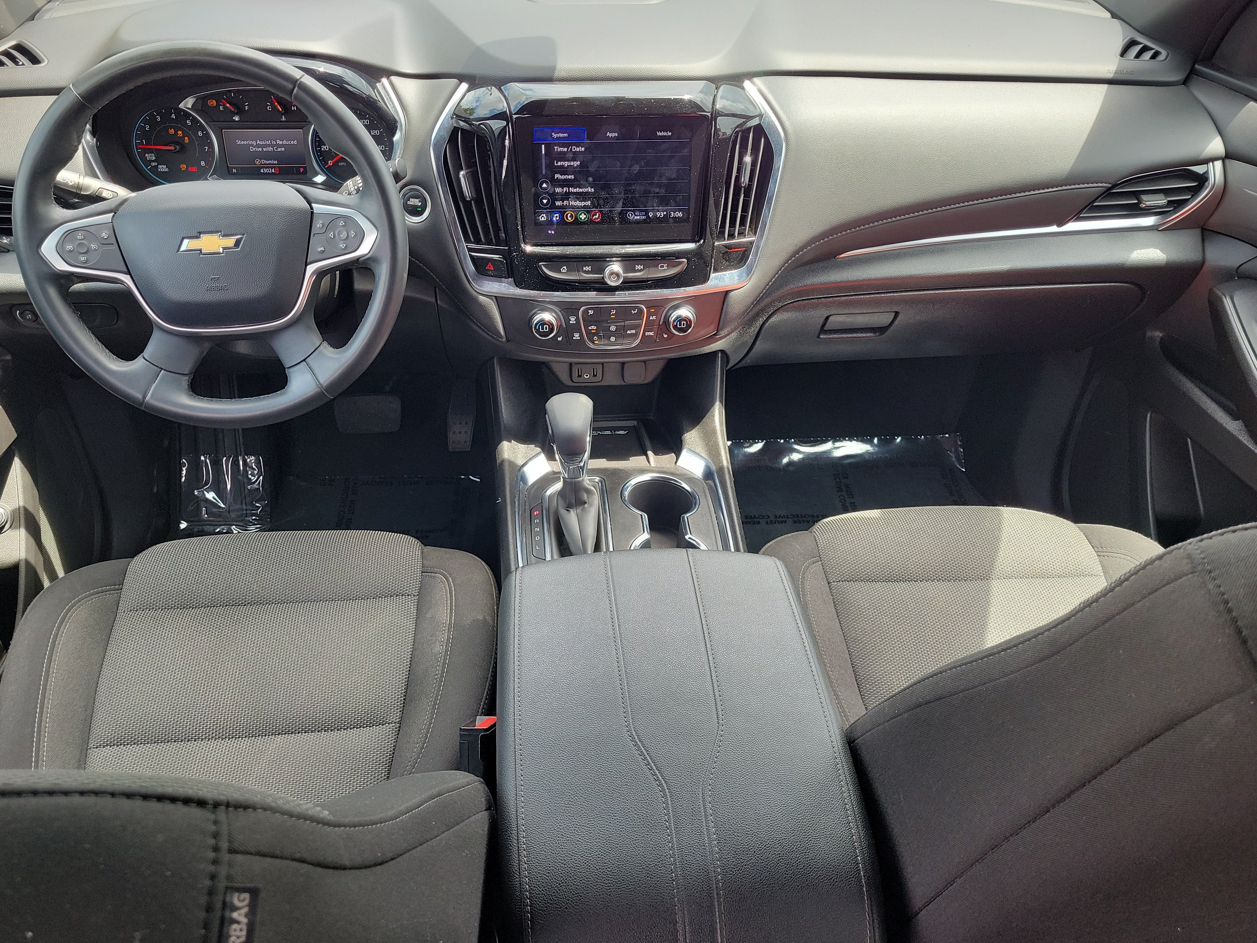 Used 2023 Chevrolet Traverse LT FWD image 14