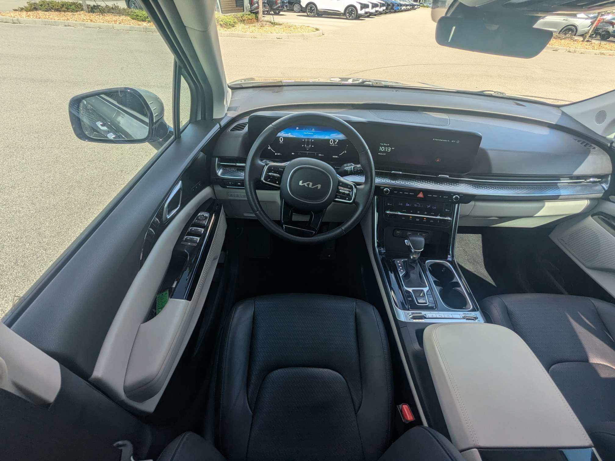 Used 2023 Kia Carnival SX Prestige FWD image 20