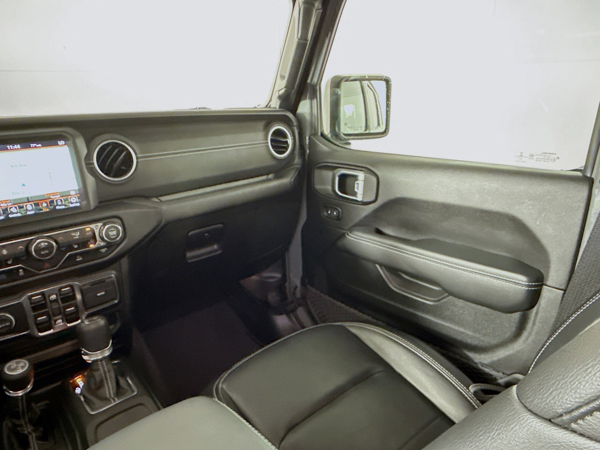 Used 2023 Jeep Wrangler Unlimited Sahara w/ Cold Weather Group image 30