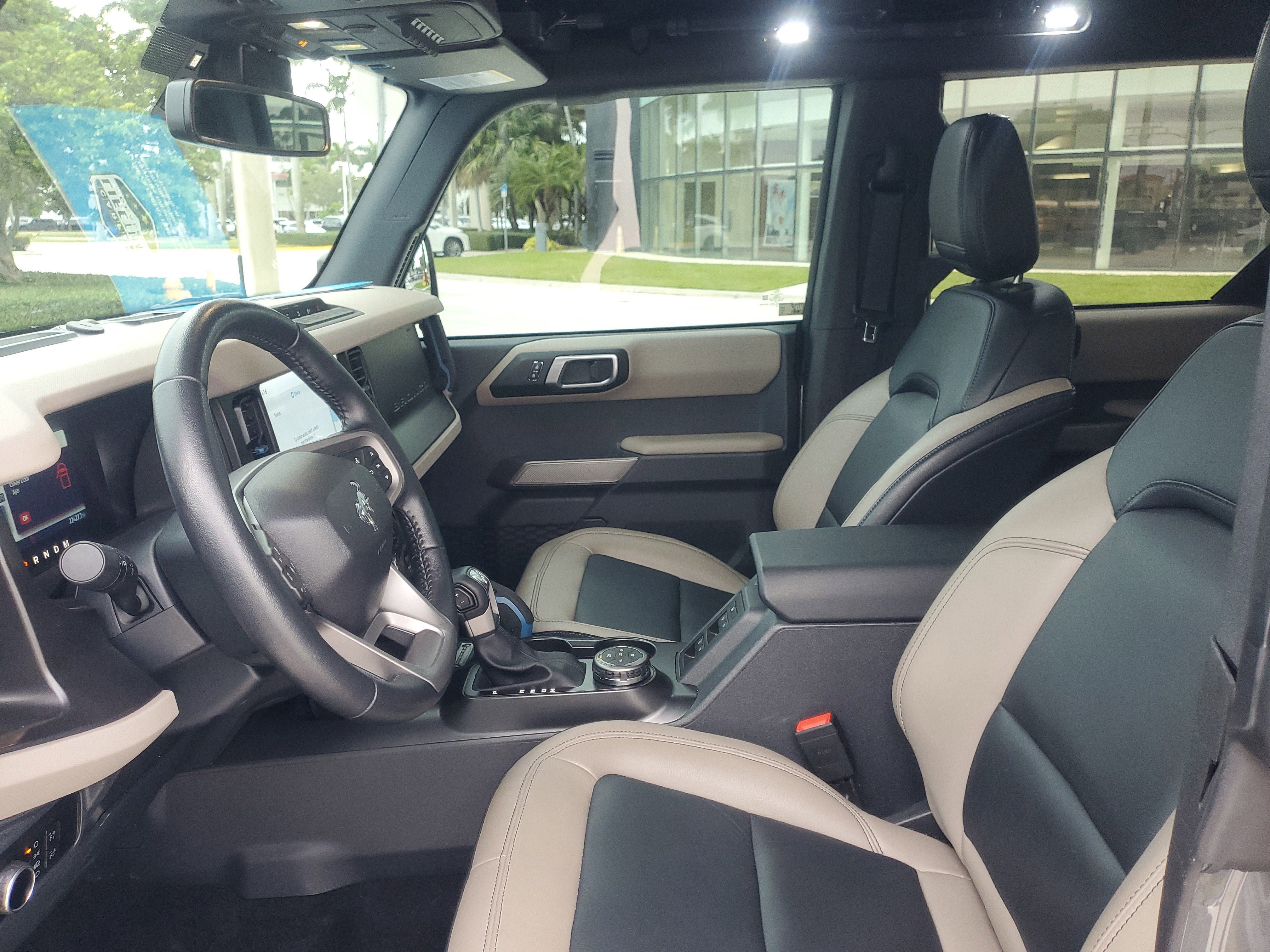 Used 2023 Ford Bronco Wildtrak image 18