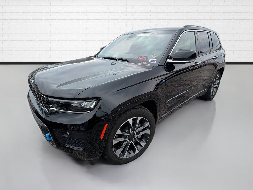 Used 2023 Jeep Grand Cherokee Overland AWD/4WD image 5