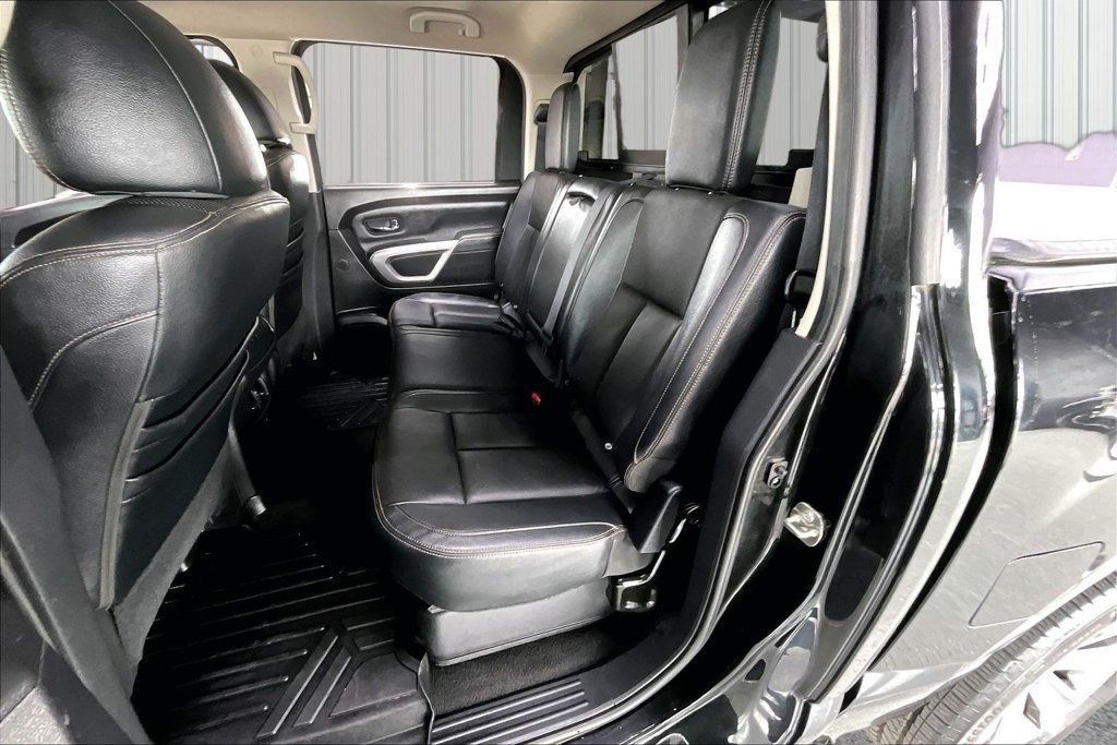 Used 2017 Nissan Titan SL AWD/4WD image 22