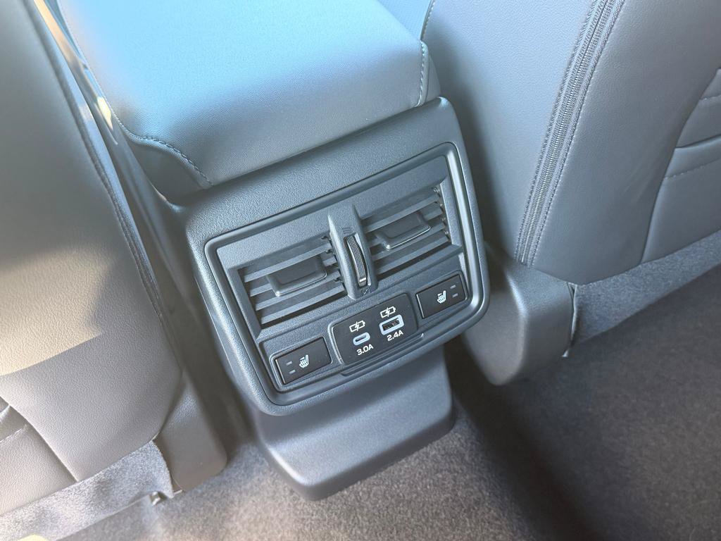 New 2026 Subaru Outback Limited AWD/4WD image 8
