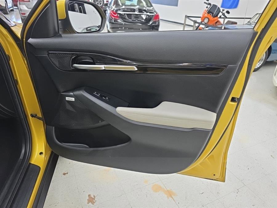 Used 2021 Kia Seltos SX w/ SX Sunroof Package AWD/4WD image 13