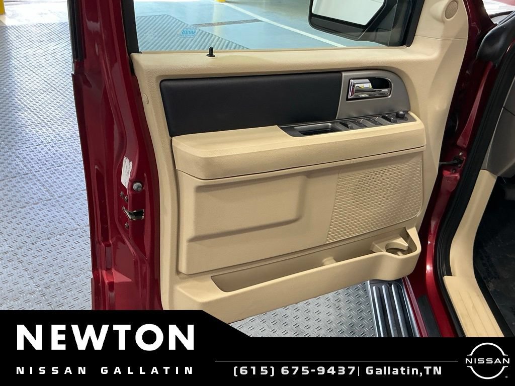 Used 2017 Ford Expedition XLT RWD image 33