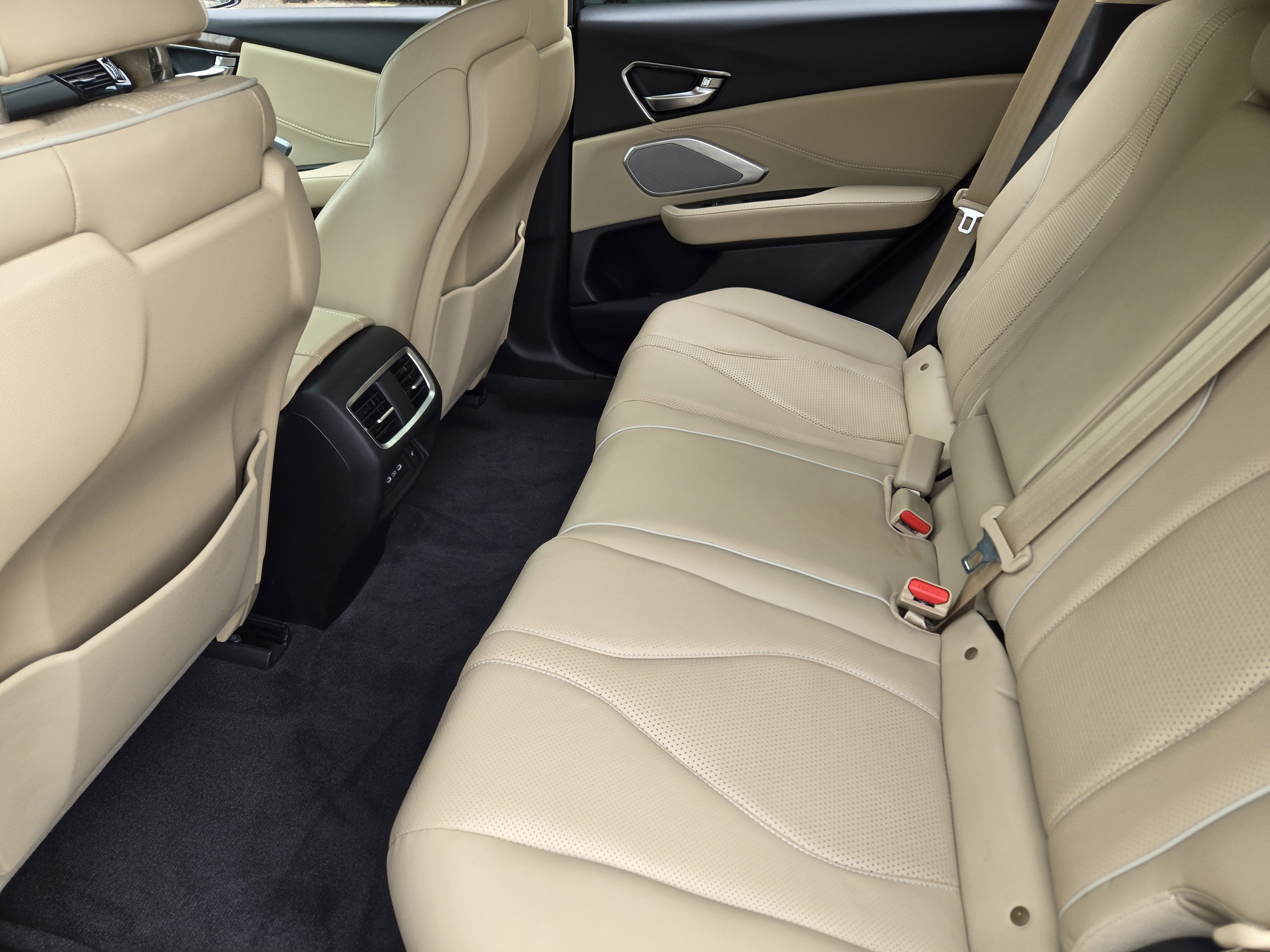 Used 2024 Acura RDX SH-AWD w/ Advance Package image 29