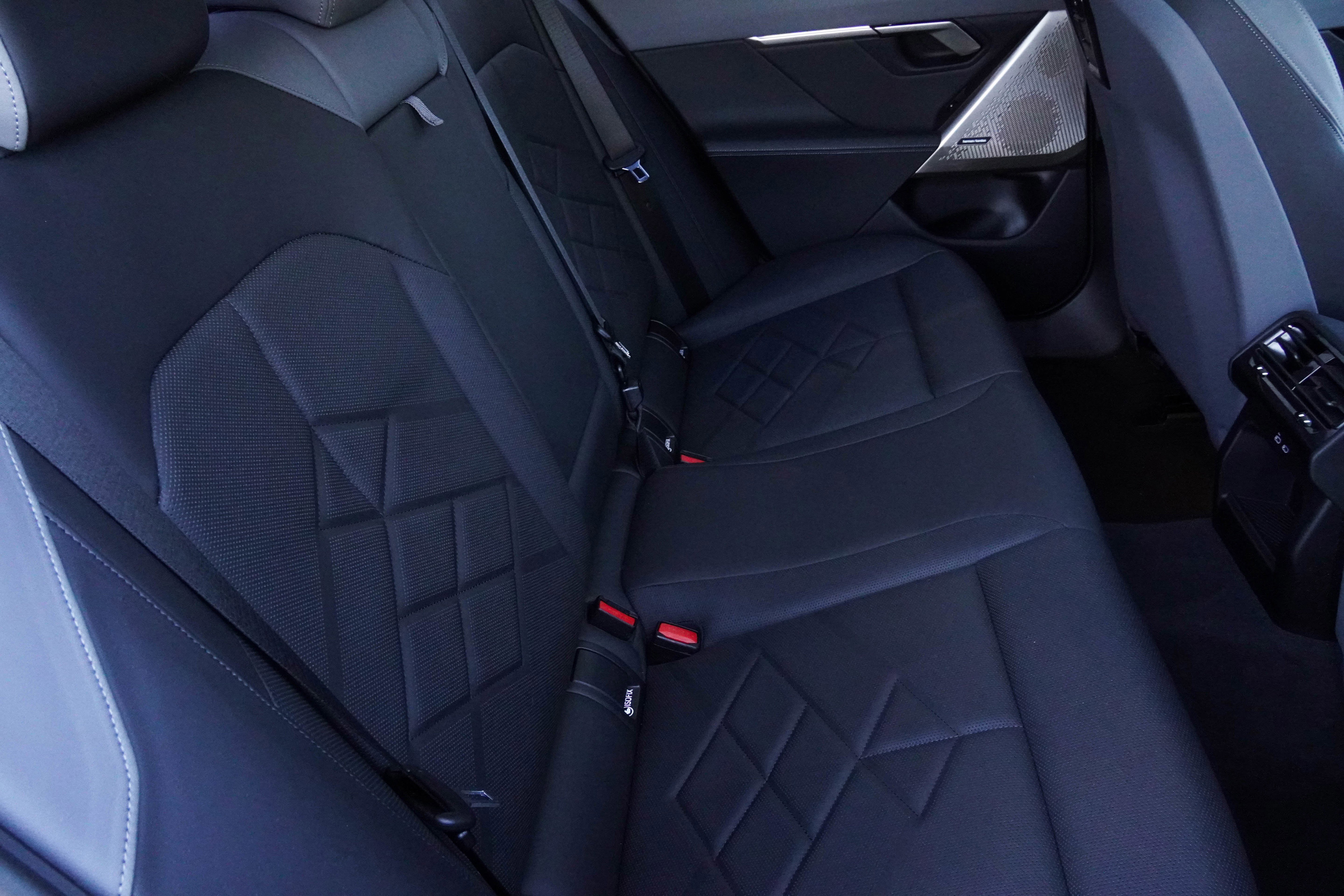 Certified 2024 BMW 530i w/ Executive Package image 37