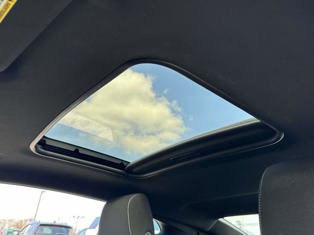 Used 2019 Chevrolet Camaro LT image 17