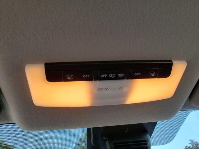 New 2025 Nissan Versa SV w/ Trunk Package image 21