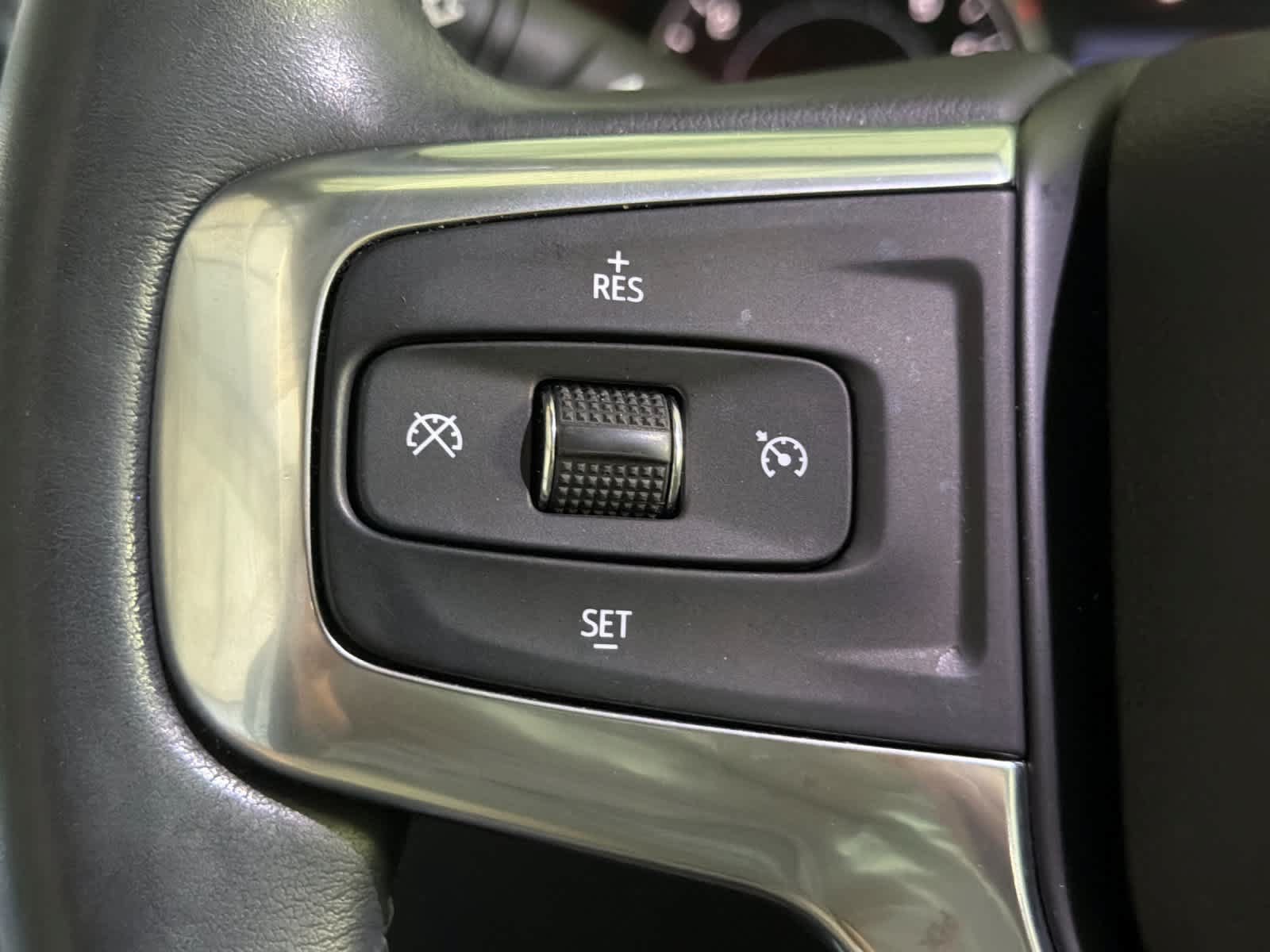 Used 2020 Chevrolet Blazer LT w/ Redline Edition AWD/4WD image 27
