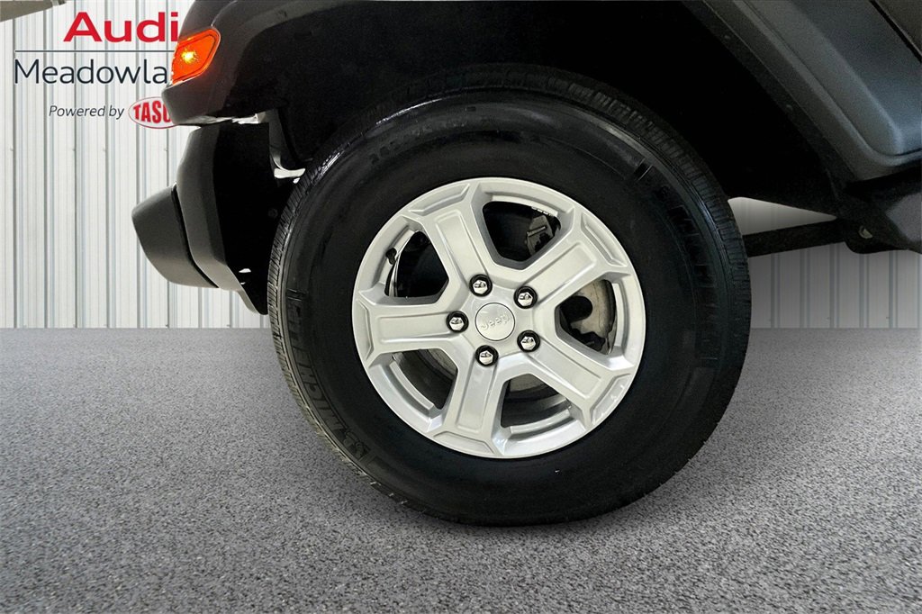 Used 2021 Jeep Wrangler Unlimited Sport image 31