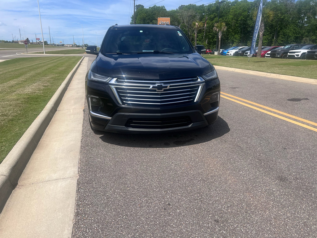 Used 2023 Chevrolet Traverse Premier w/ LPO, 'HIT The Road' Package FWD image 10