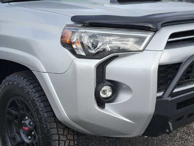 Certified 2022 Toyota 4Runner TRD Off-Road Premium AWD/4WD image 7