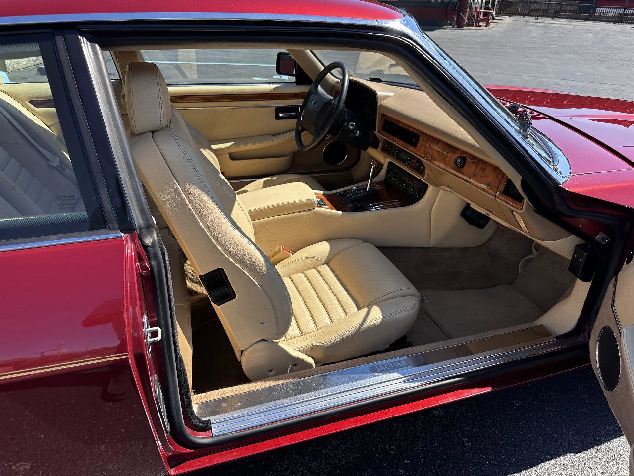 Used 1992 Jaguar XJS V12 Coupe RWD image 29