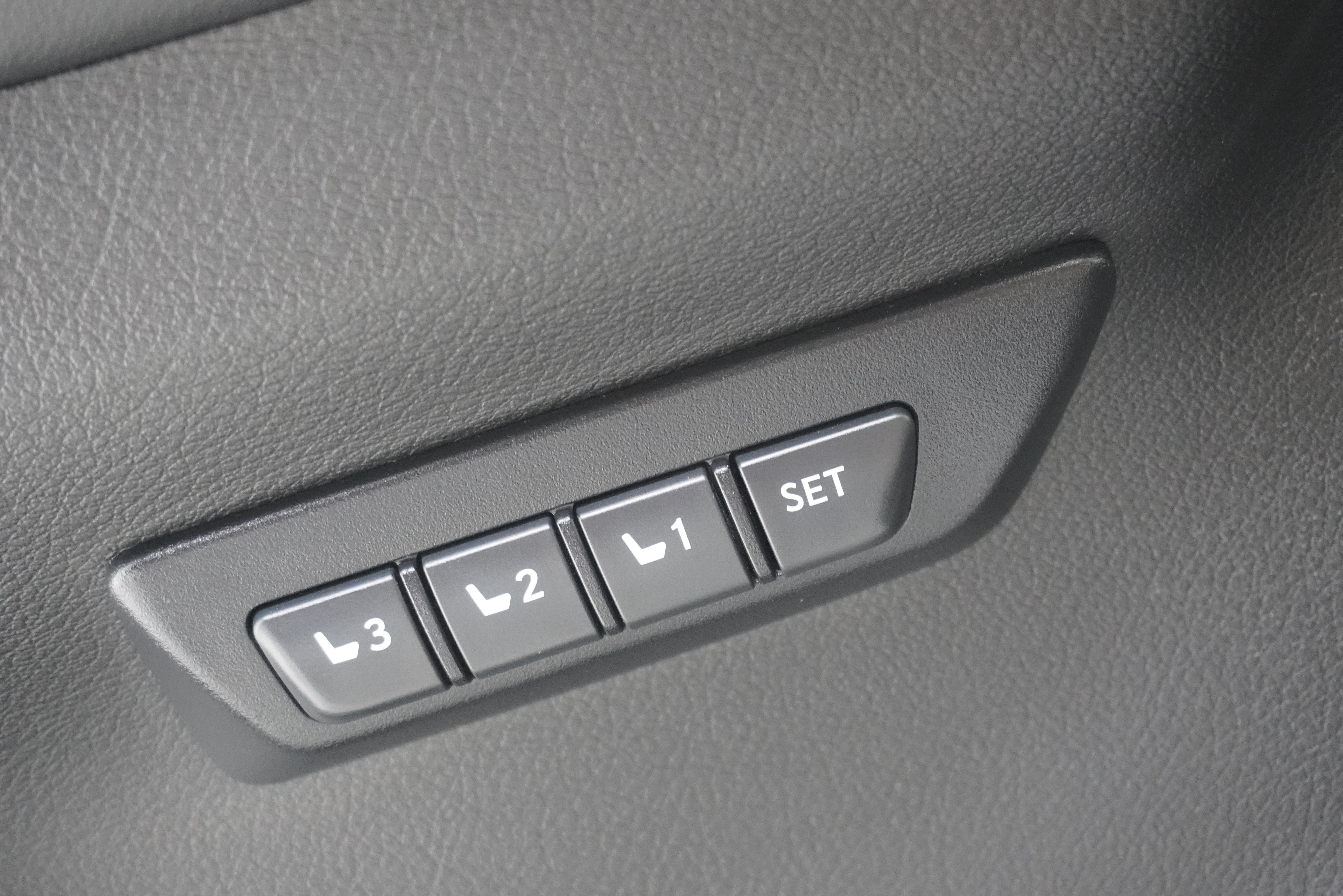 Used 2015 Lexus NX 200t FWD w/ Premium Package image 16