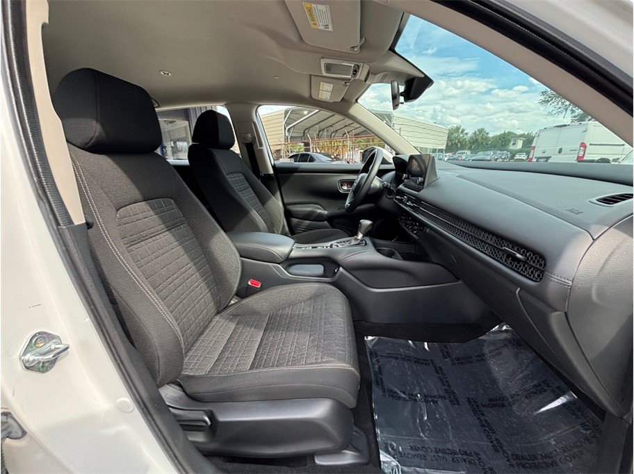 Used 2023 Honda HR-V LX image 30