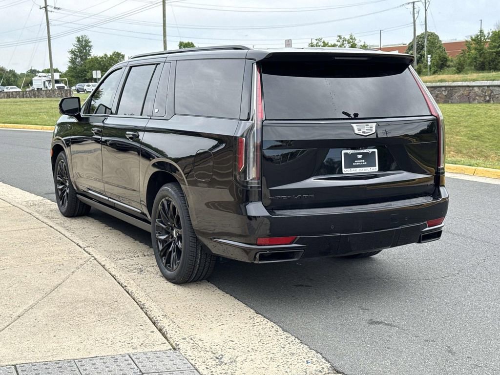 Used 2023 Cadillac Escalade ESV Sport Platinum w/ LPO, ONYX Package AWD/4WD image 23