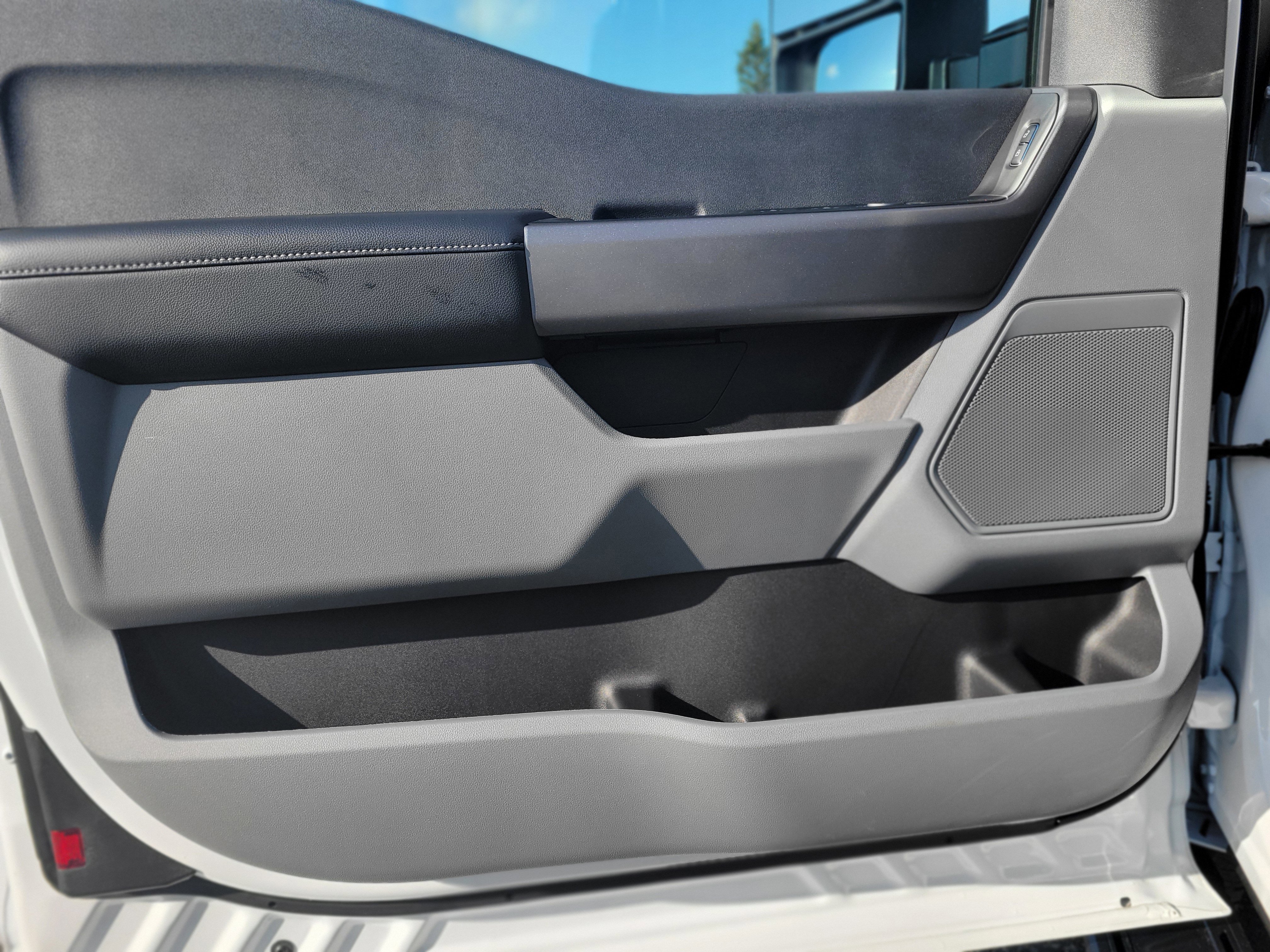 Used 2025 Ford F350 XL w/ STX Appearance Package image 26