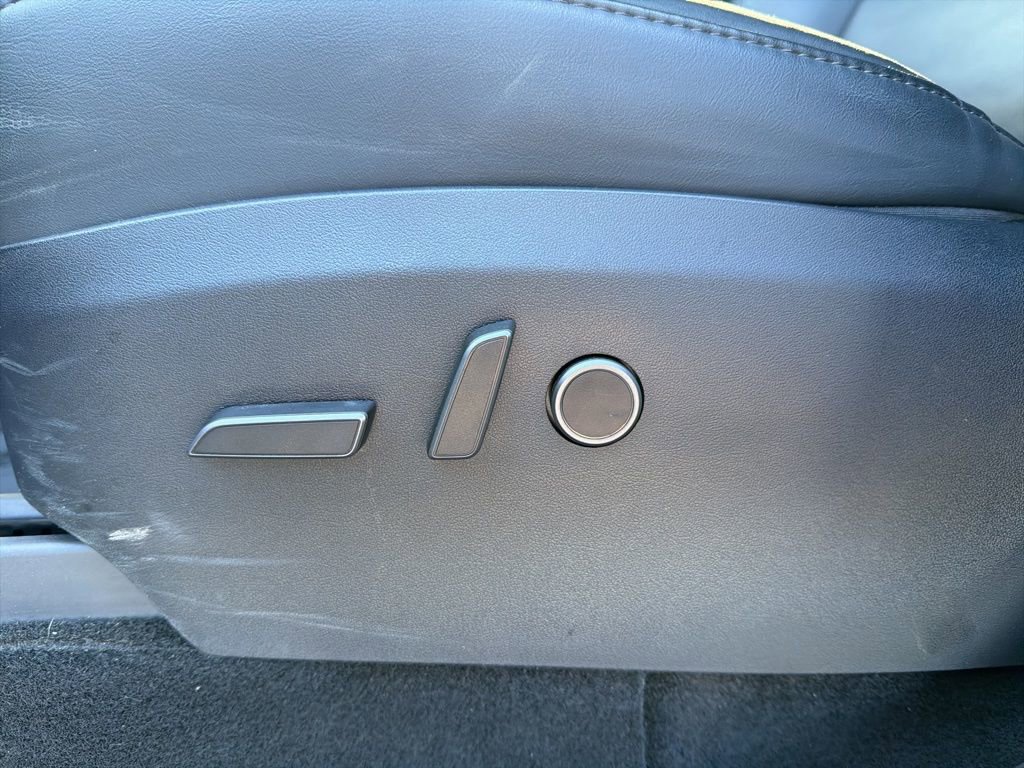 Used 2024 Tesla Model Y Long Range image 13