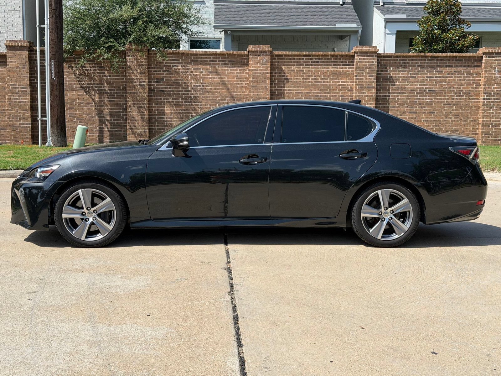 Used 2016 Lexus GS 200t w/ Premium Package RWD image 12