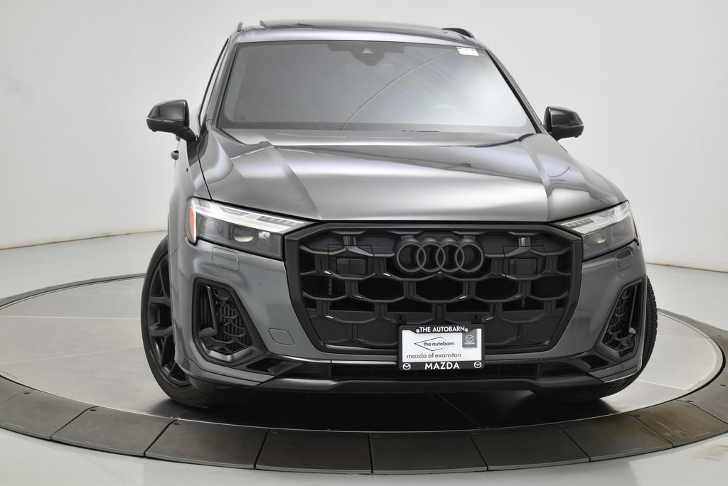 Used 2025 Audi SQ7 Prestige AWD/4WD image 4