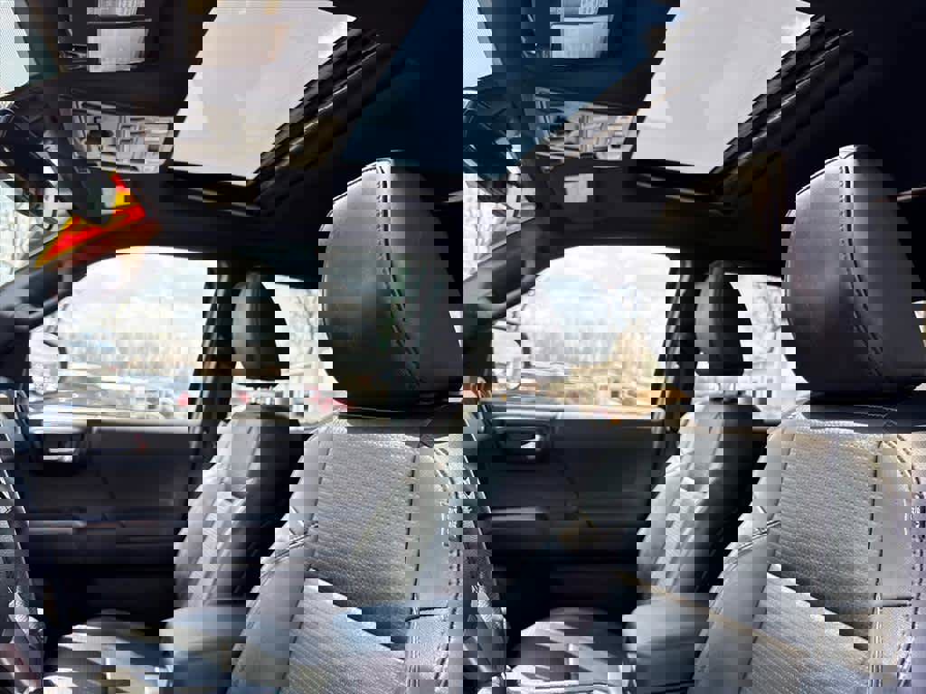 Used 2018 Toyota Tacoma TRD Off-Road image 22