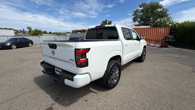 New 2026 Nissan Frontier SV w/ Tow Package AWD/4WD image 4