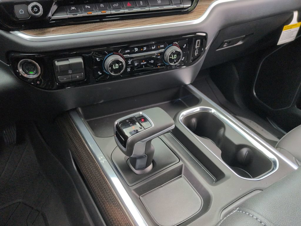 New 2026 Chevrolet Silverado 1500 RST w/ Dark Appearance Package AWD/4WD image 19