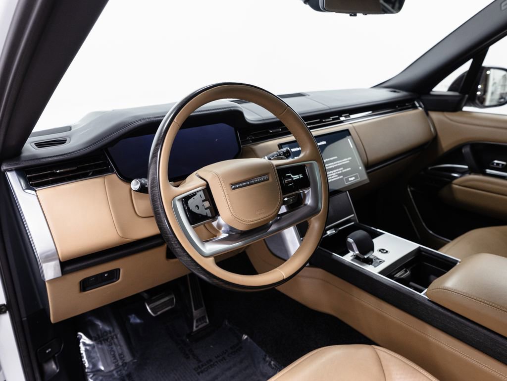 Used 2024 Land Rover Range Rover Autobiography AWD/4WD image 8