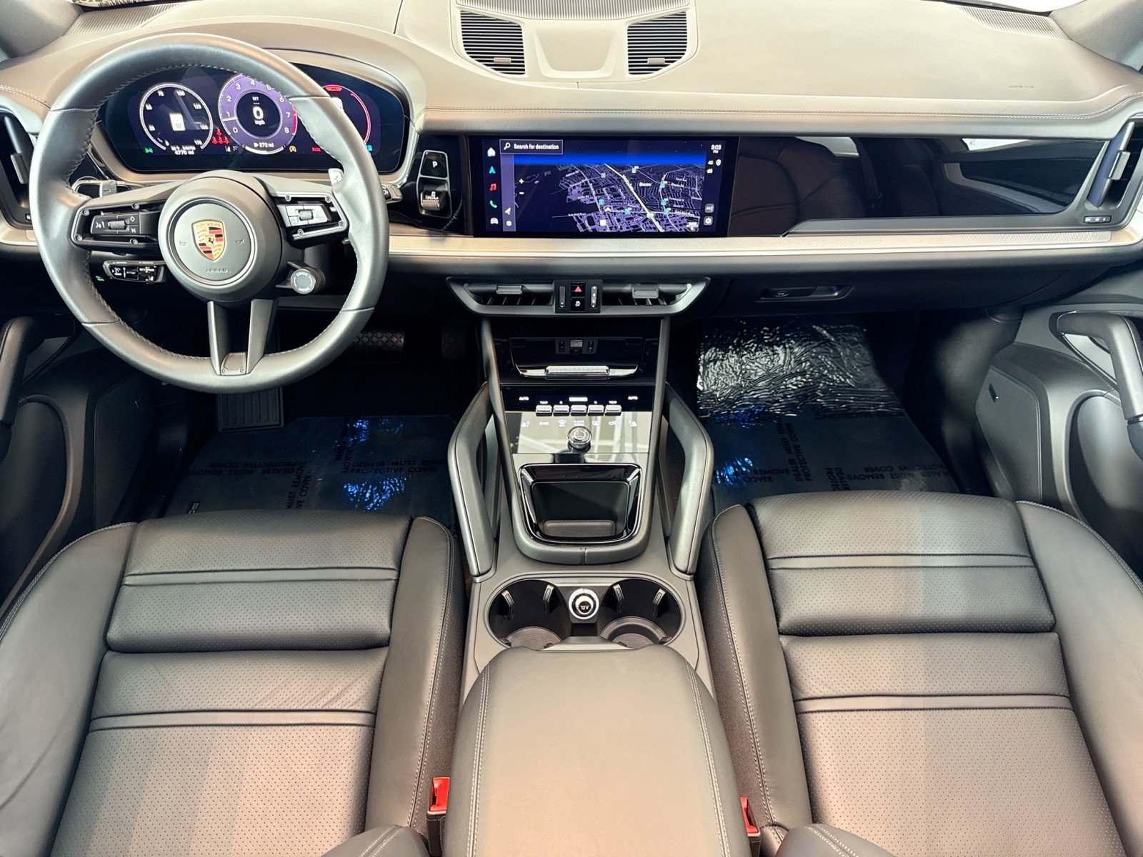 Used 2025 Porsche Cayenne image 20