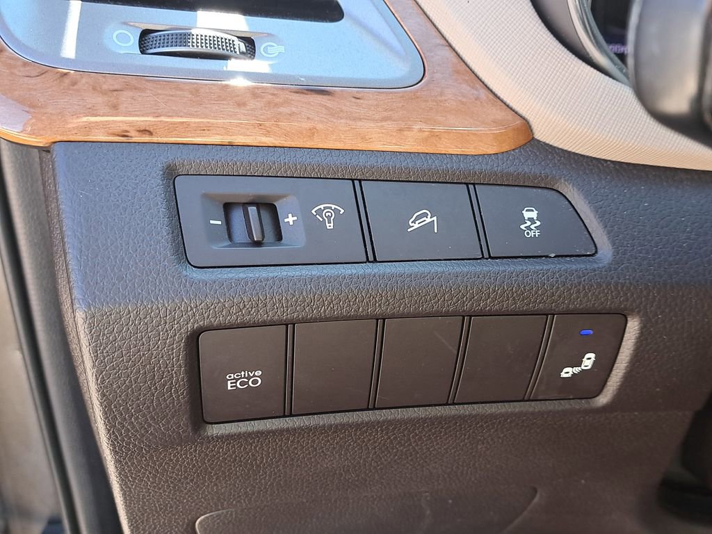 Used 2014 Hyundai Santa Fe Sport 2.0T w/ Navigation Package 06 image 27