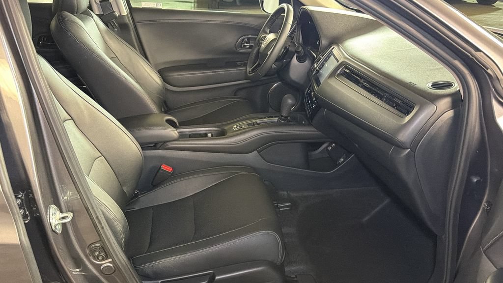 Used 2021 Honda HR-V EX-L image 10