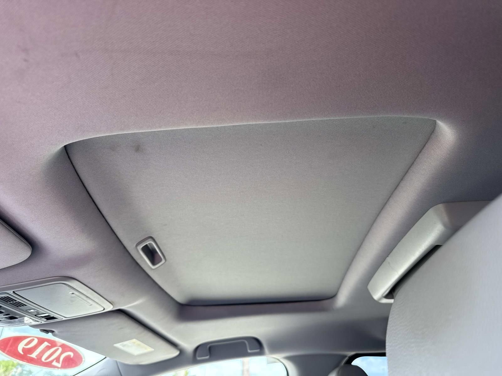 Used 2019 Honda Odyssey Touring image 16