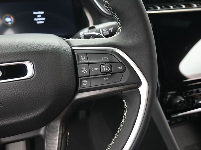 New 2025 Jeep Grand Cherokee Limited w/ Luxury Tech Group II image 32