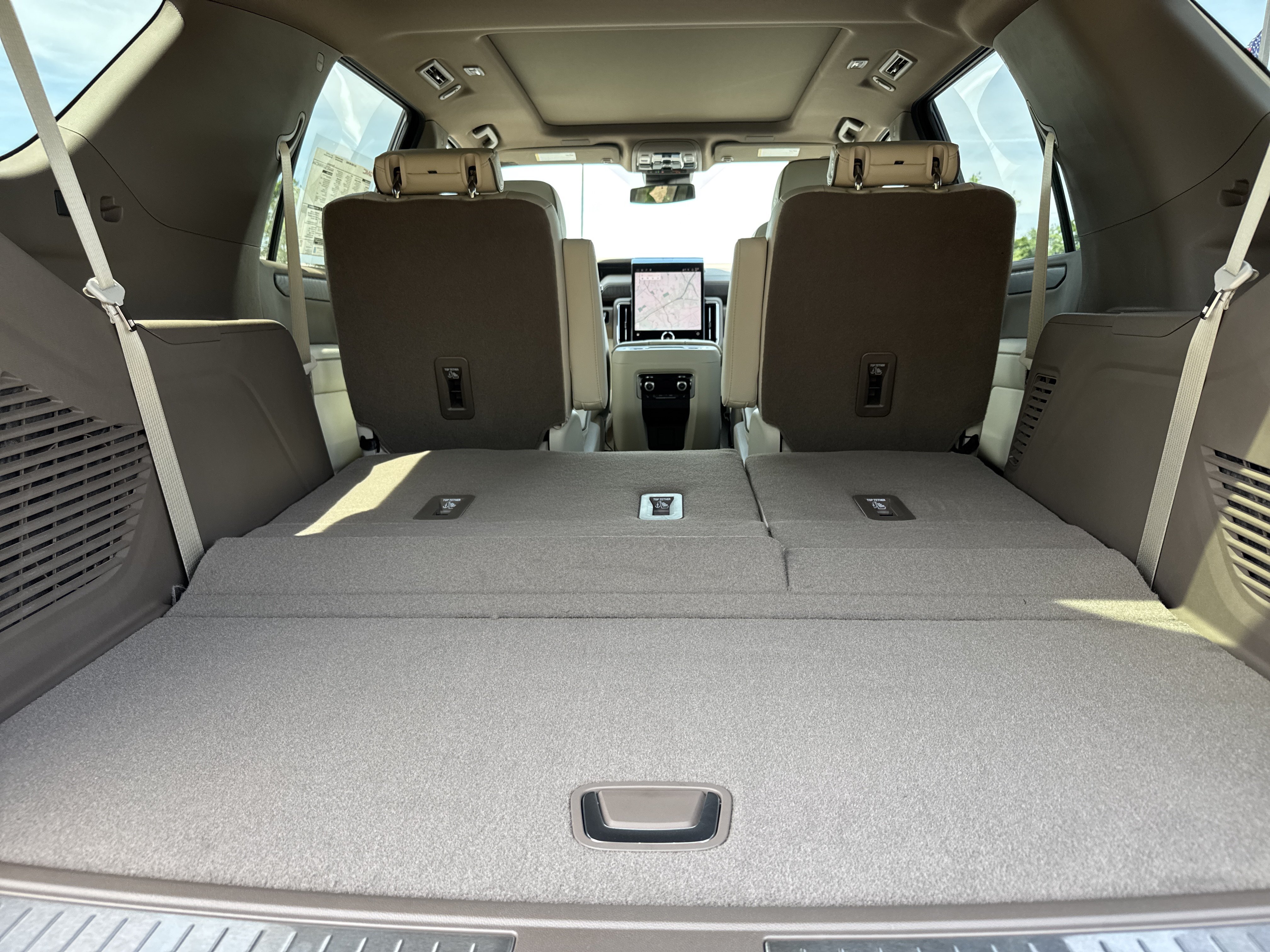 New 2026 GMC Yukon Denali w/ Sun & Power Step Package AWD/4WD image 36