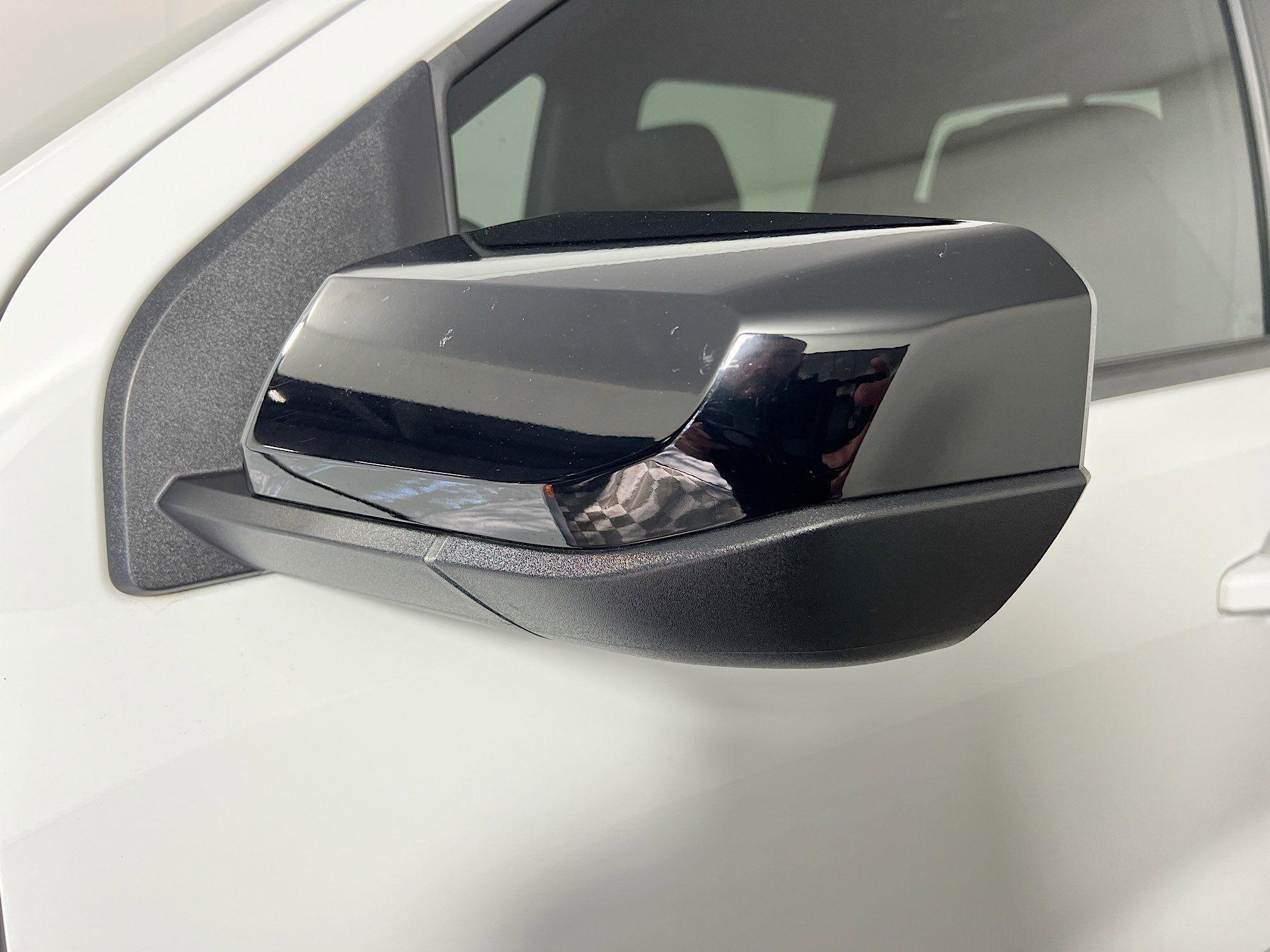 Used 2024 GMC Canyon Elevation w/ Elevation Premium Package image 12