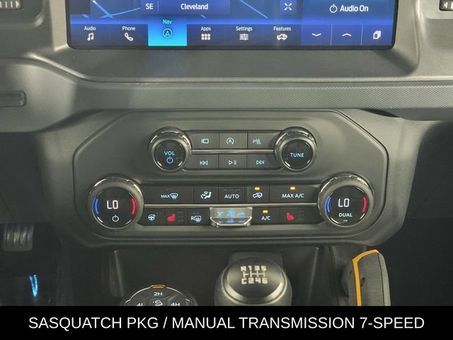Used 2024 Ford Bronco Badlands w/ Sasquatch Package AWD/4WD image 22
