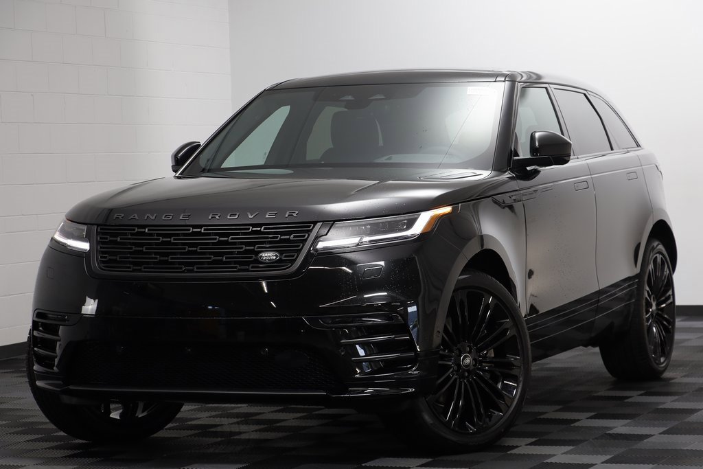 New 2026 Land Rover Range Rover Velar Dynamic SE image 1