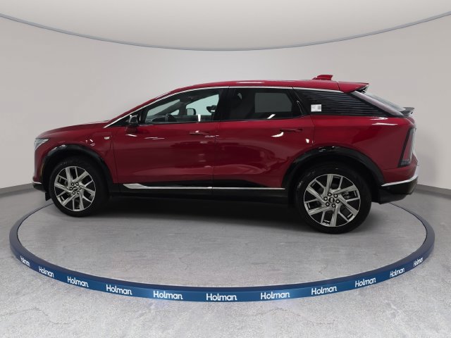 New 2027 Cadillac Optiq Luxury w/ LPO, Floor Liner Package AWD/4WD image 8