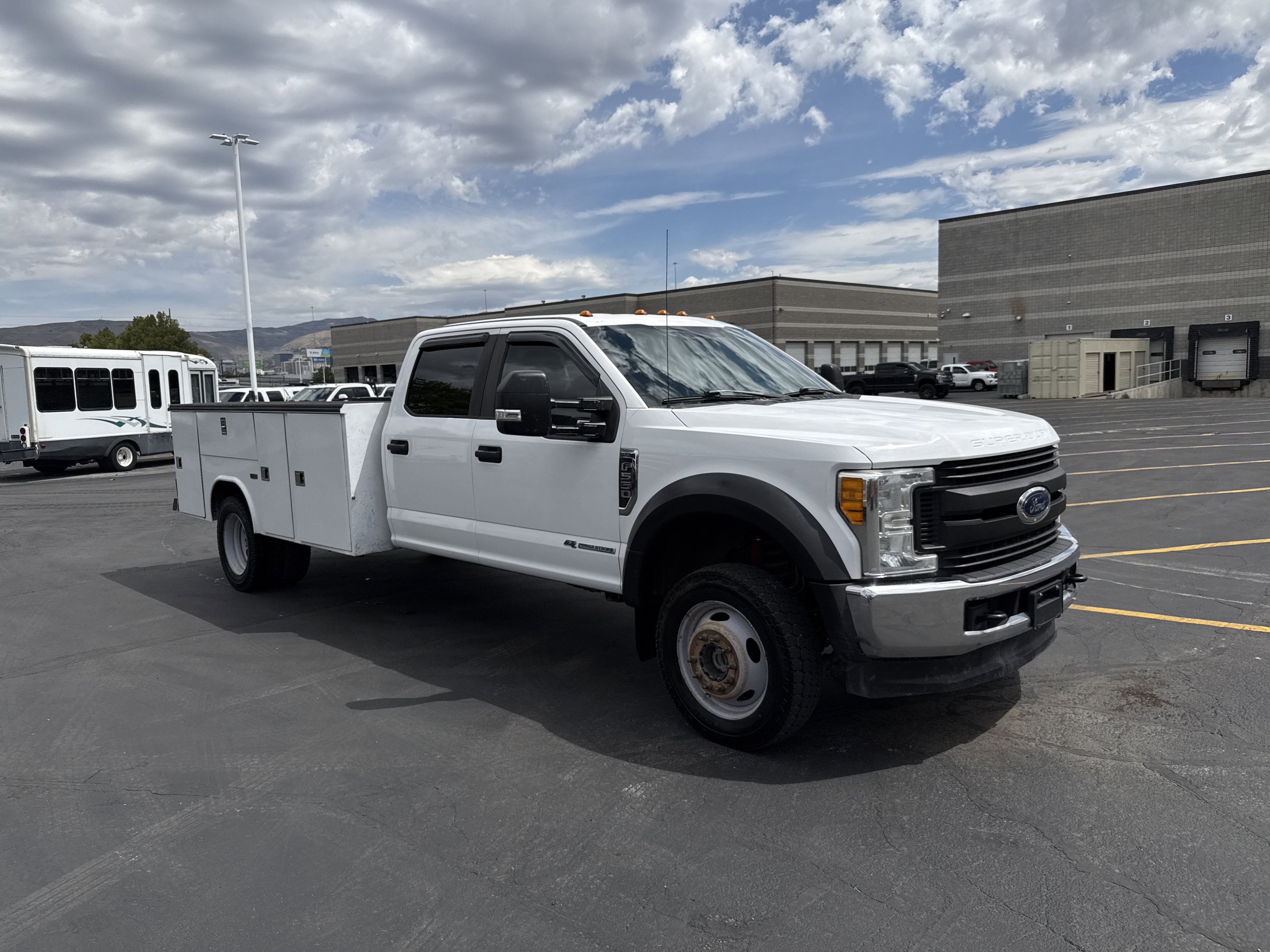 Used 2017 Ford F550 4x4 Crew Cab Super Duty w/ Power Equipment Group image 6