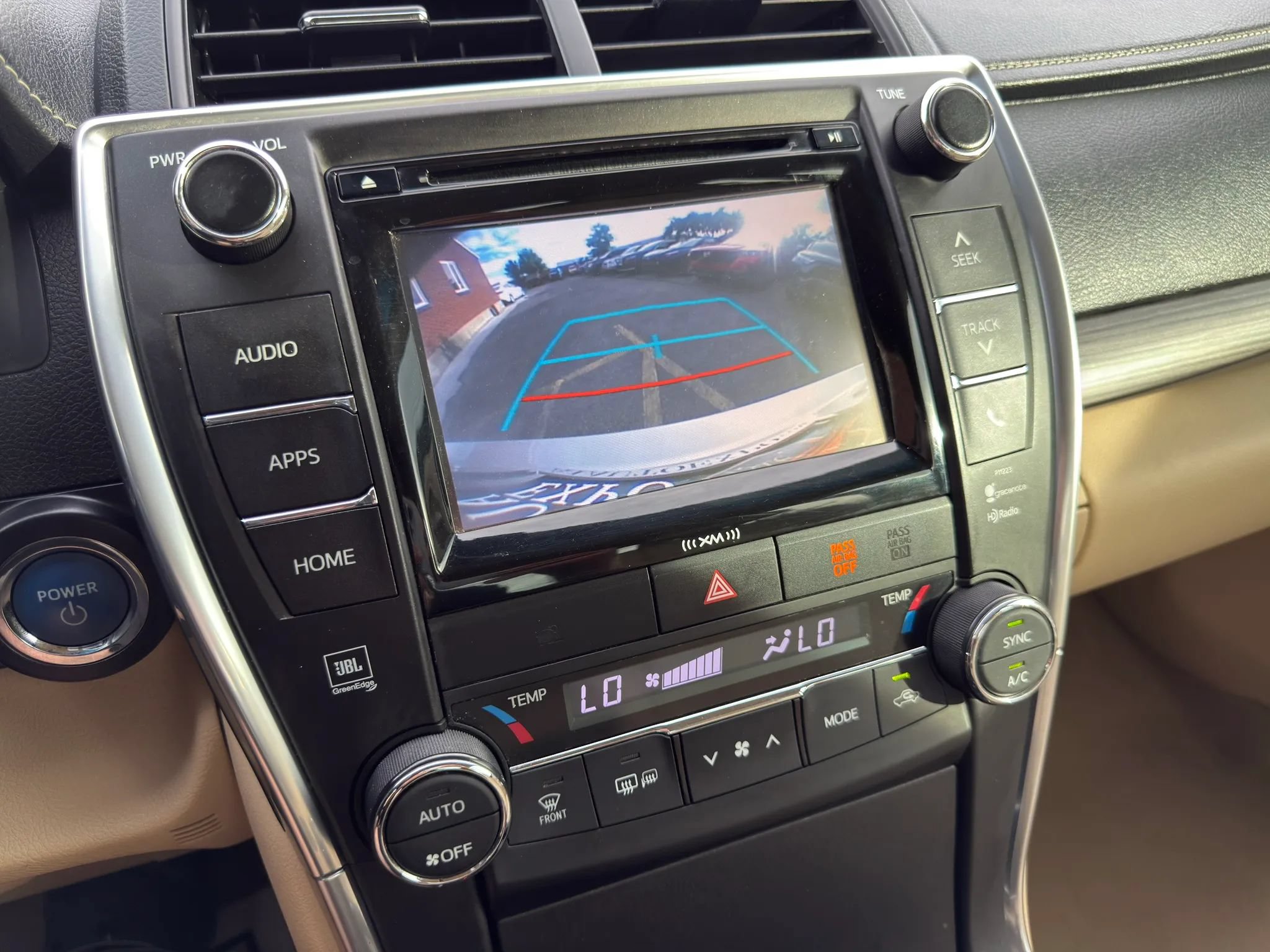 Used 2017 Toyota Camry XLE w/ Moonroof Package FWD image 24
