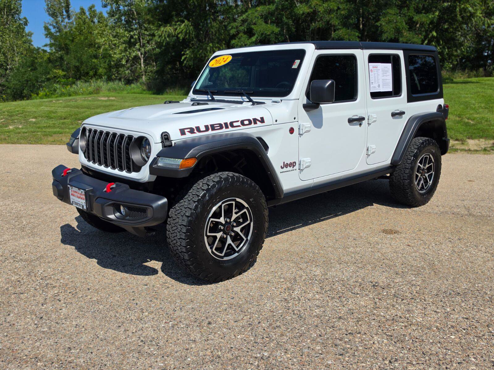 Used 2024 Jeep Wrangler Unlimited Rubicon AWD/4WD image 5
