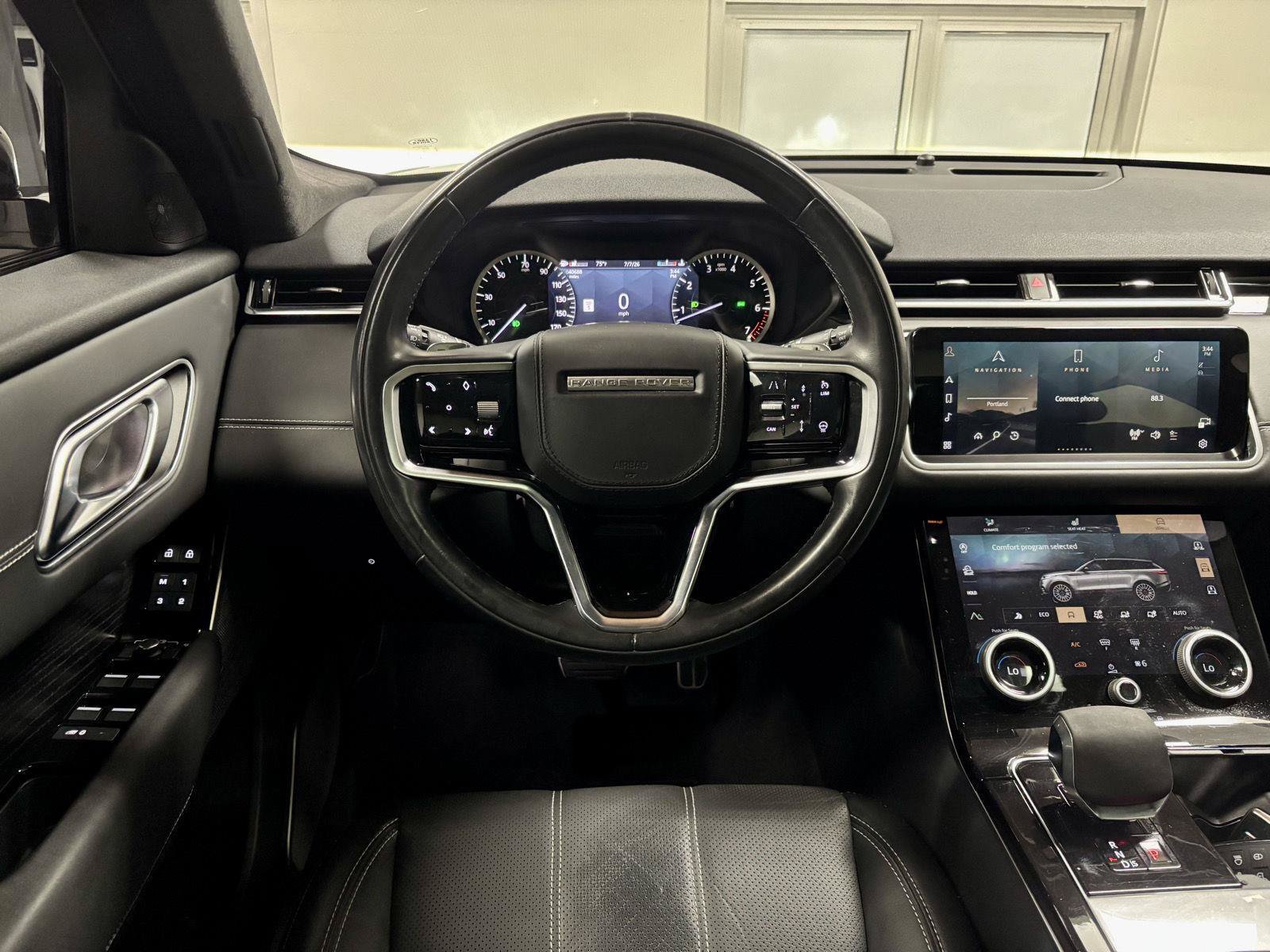 Used 2023 Land Rover Range Rover Velar HST AWD/4WD image 2