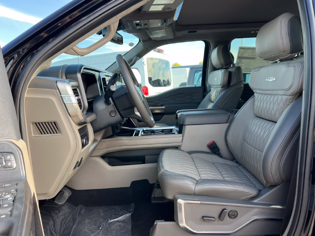 New 2027 Ford F350 Platinum w/ Platinum Plus Package AWD/4WD image 4
