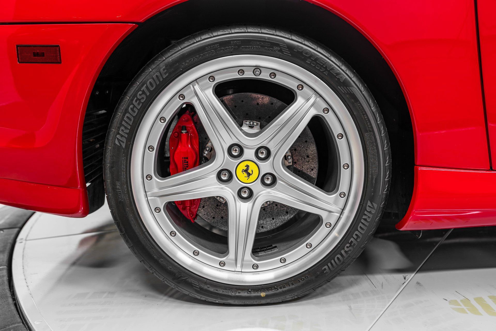 Used 2005 Ferrari 575M Maranello Superamerica RWD image 16