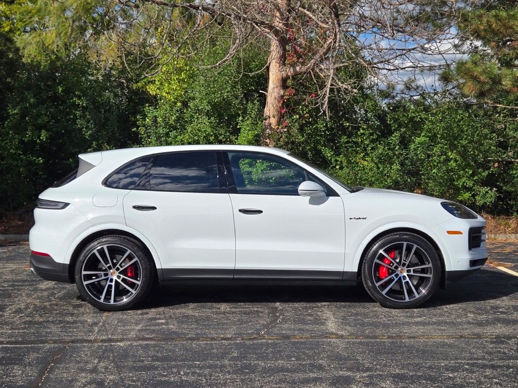 New 2026 Porsche Cayenne S image 8