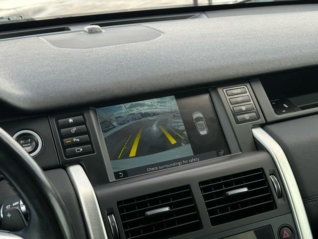 Used 2017 Land Rover Discovery Sport HSE image 4